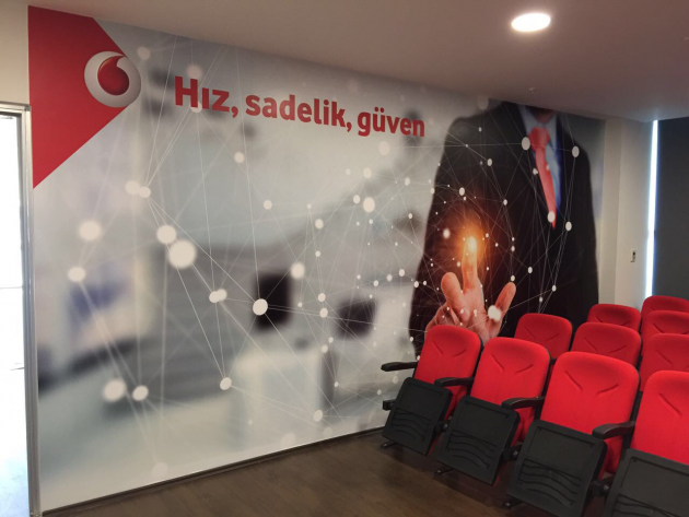 Vodafone Kurumsal Satış bayisini tabela ve iç mekan uygulamları yapıldı. - (14/03/2014)