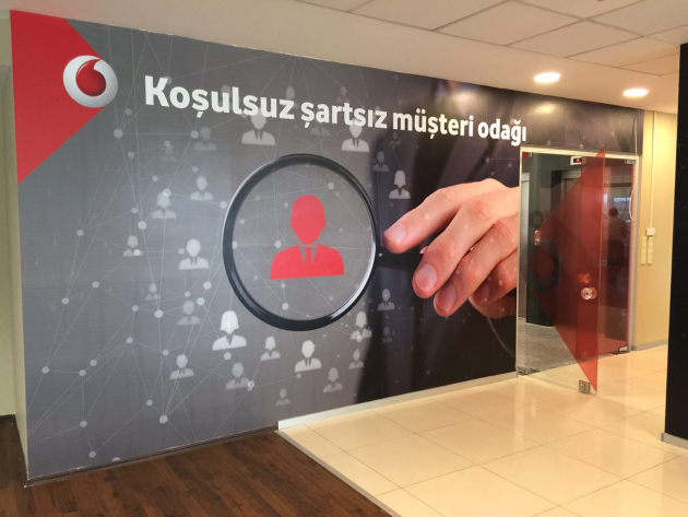 Vodafone Kurumsal Satış bayisini tabela ve iç mekan uygulamları yapıldı. - (14/03/2014)